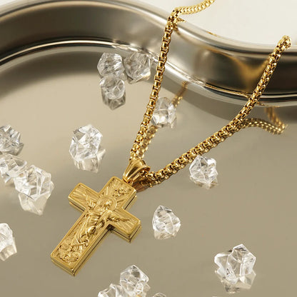 Wholesale 1 Piece Retro Cross Stainless Steel 18k Gold Plated Pendant Necklace