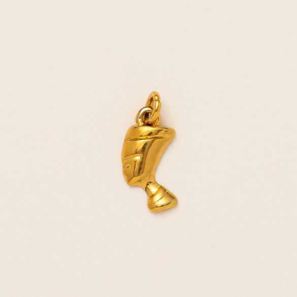 Wholesale Accessories Copper Pendant With Smiley Boots Love Shape Electroplated Real Gold Fashion Trend