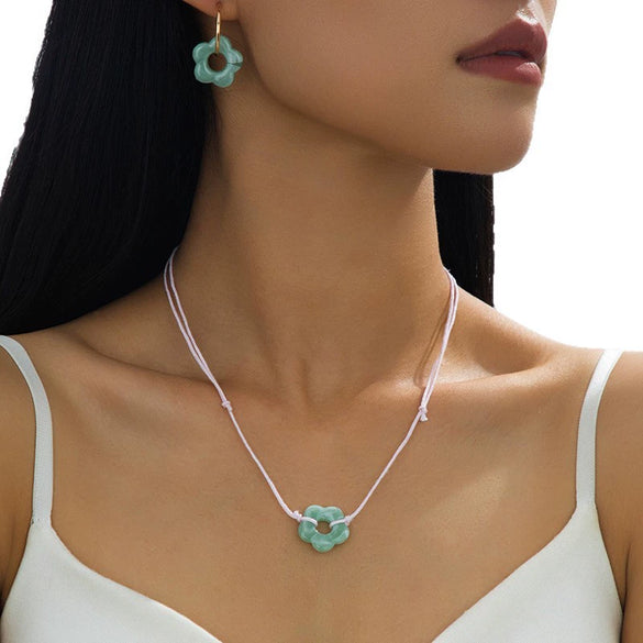 Wholesale Acrylic And Alloy Geometric Flower Electroplated Adjustable Necklace For Women Student Accessories