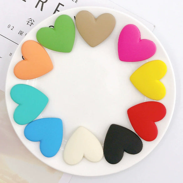 Wholesale Acrylic Love Shape Phone Case Accessories And Shoes Accessories With Baking Paint Finish