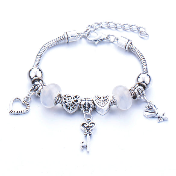 Wholesale Adjustable Beaded Bracelet With Butterfly Pendant For Girls Alloy Geometric Pattern Electroplated