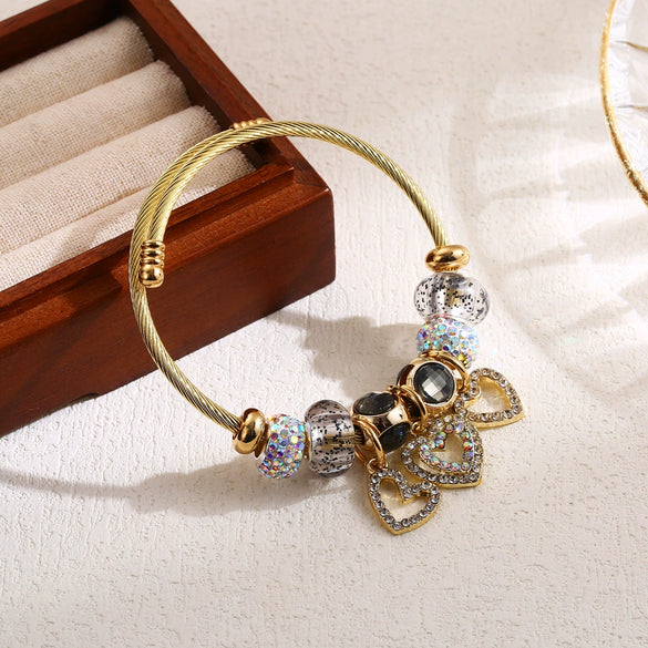 Wholesale Adjustable Beaded Bracelets With Diamond Design Heart Pendant For Women Made Of Alloy Rhinestone
