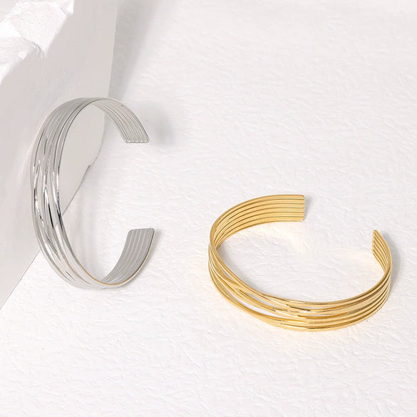 Wholesale Adjustable Opening Stainless Steel Bracelet With Geometric Lines Electroplated For Women Simple Style Nonfading