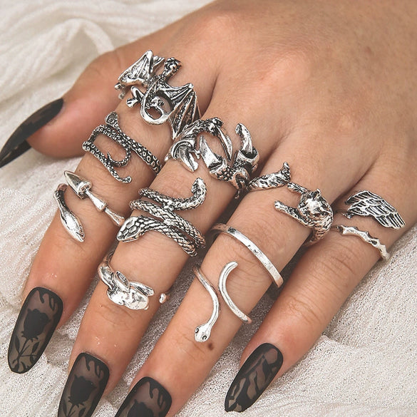 Wholesale Adjustable Retro Snake Shaped Bat Dragon Claw Animal Combination Ring Set In Alloy With Electroplating Treatment