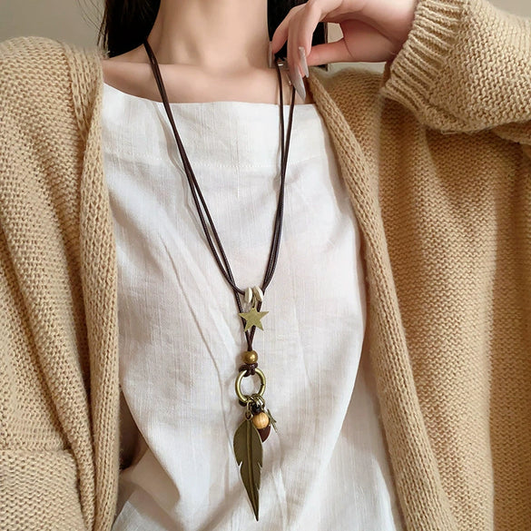 Wholesale Alloy And Resin Heart And Geometric Style Necklace Set With Diamonds For Women