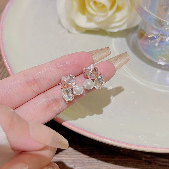 Wholesale Alloy And 925 Silver Women's Earrings Set With Pearls Sweet Style Heart Animals Zodiac Pattern