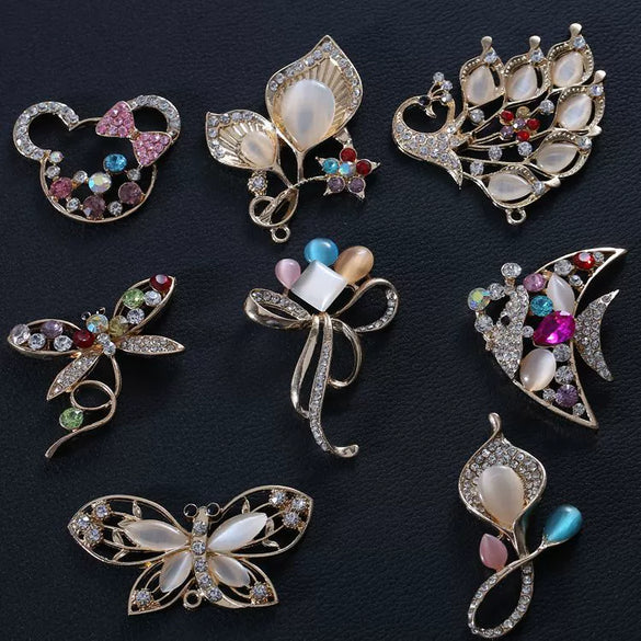 Wholesale Alloy Animal And Flower Mobile Phone Shell And Clothing Jewelry Accessories With Electroplating