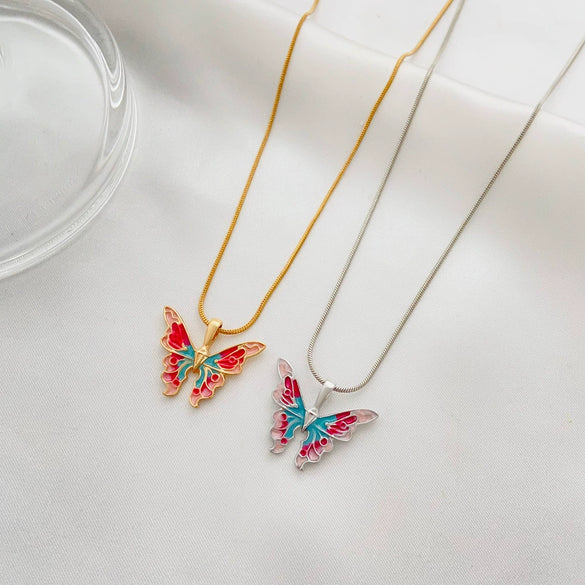 Wholesale Alloy Animal And Zodiac Pattern Butterfly Pendant Necklace With Snake Bone Chain And Electroplating