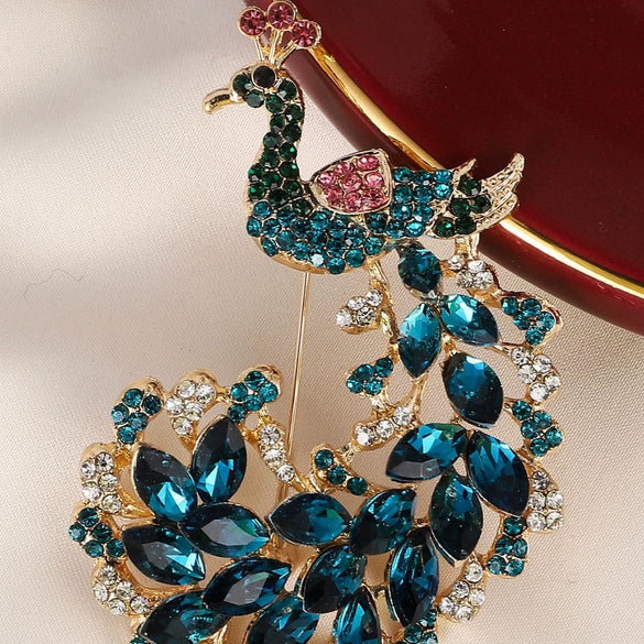 Wholesale Alloy Animal Peacock Brooch Electroplated For Women Fashion Clothing Accessories Jewelry