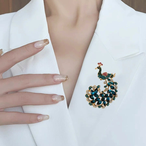 Wholesale Alloy Animal Peacock Brooch Electroplated For Women Fashion Clothing Accessories Jewelry