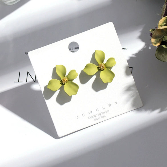 Wholesale Alloy Baking Paint Four Leaf Clover Flower Earrings For Women