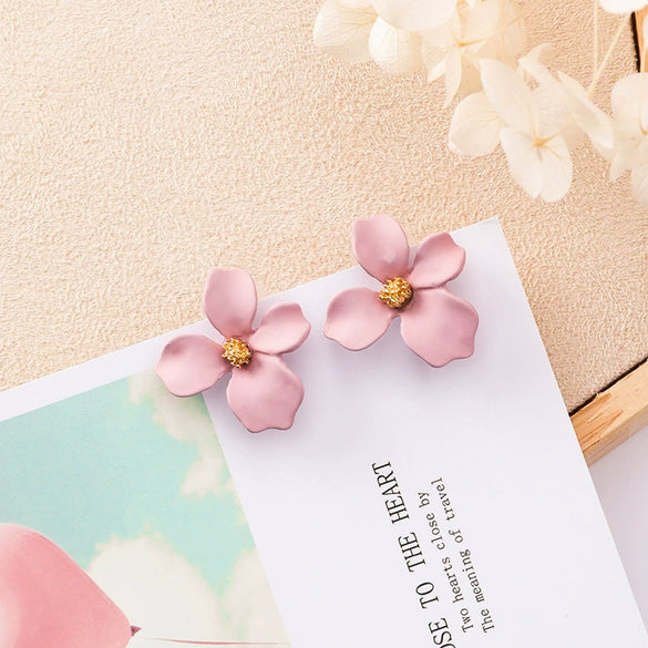 Wholesale Alloy Baking Paint Four Leaf Clover Flower Earrings For Women