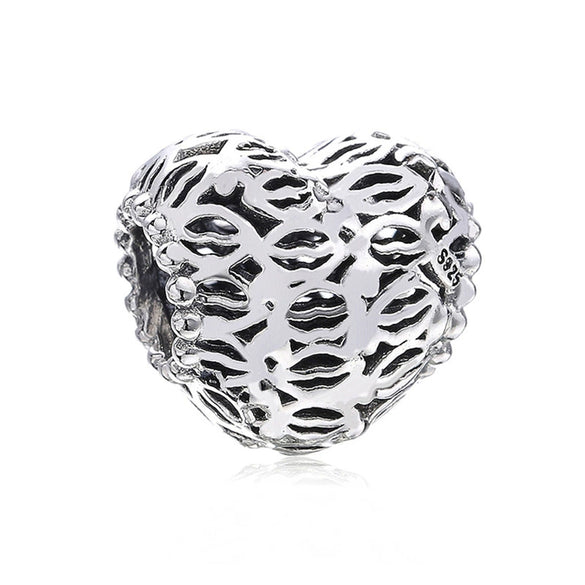 Wholesale Alloy Beaded Heart Shaped Hollow Necklace With Totem Pattern And Electroplating Treatment