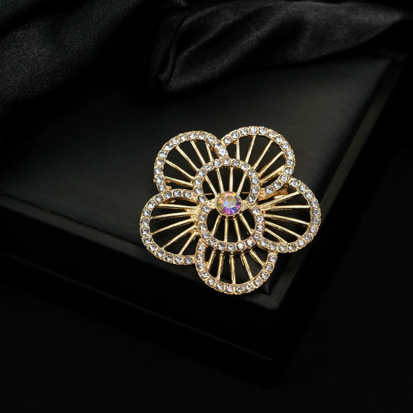 Wholesale Alloy Brooch Women's Light Luxury Diamondinlaid Flower Electroplated Clothing Accessories