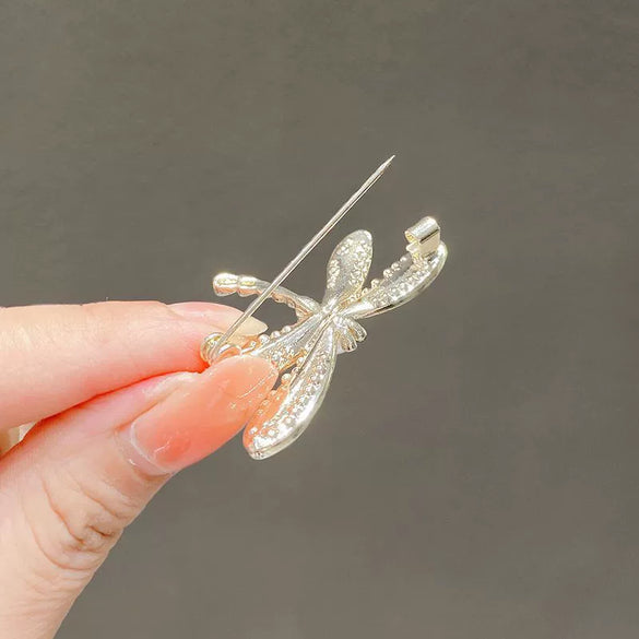 Wholesale Alloy Dragonfly Animal Style Electroplated Ladies Decorative Brooch Collar Pin For Suit Jacket