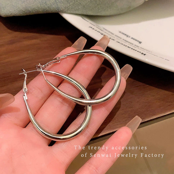 Wholesale Alloy Drop Plain Hoop Earrings For Women Electroplated