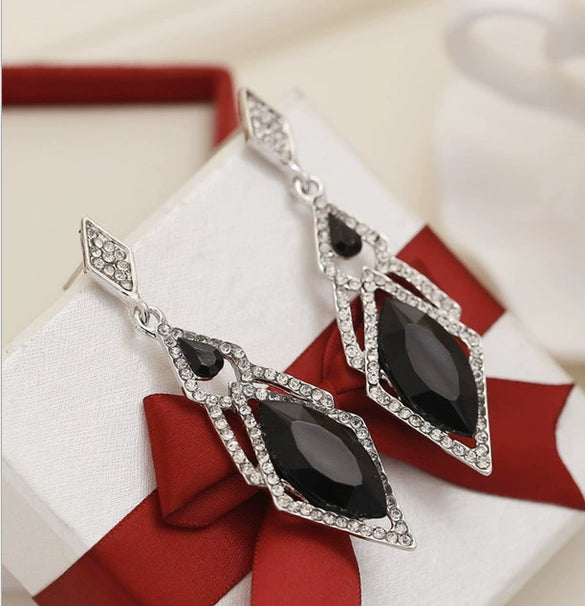 Wholesale Alloy Electroplated Geometric Crystal Diamond Earrings