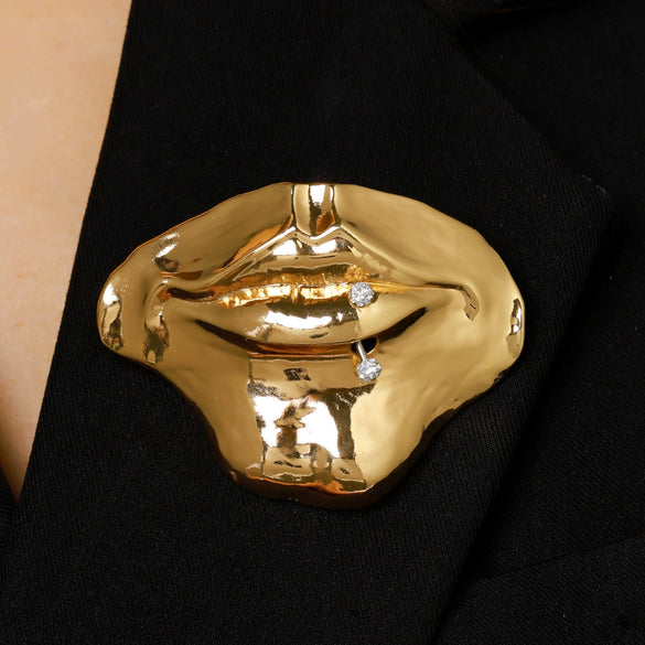 Wholesale Alloy Electroplated Mouthshaped Lip Brooch Women's Accessories