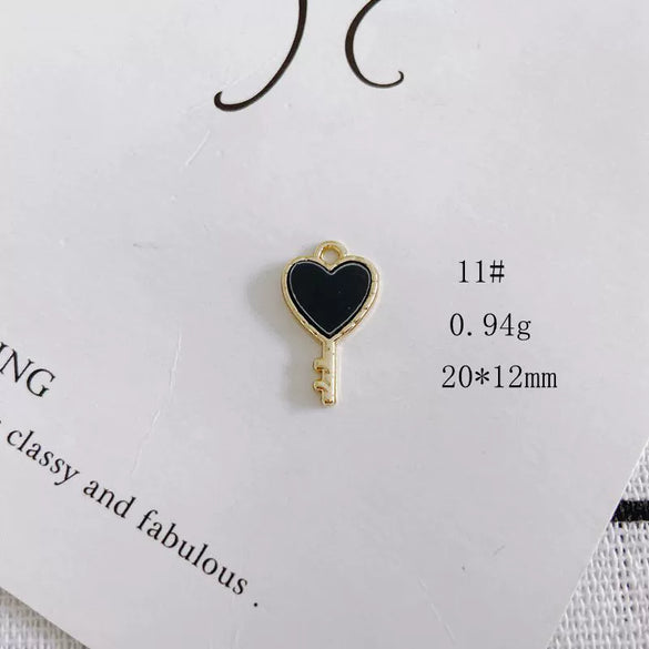 Wholesale Alloy Electroplating Jewelry Accessories Star Love Lock Hollow Inlay Small Pendant