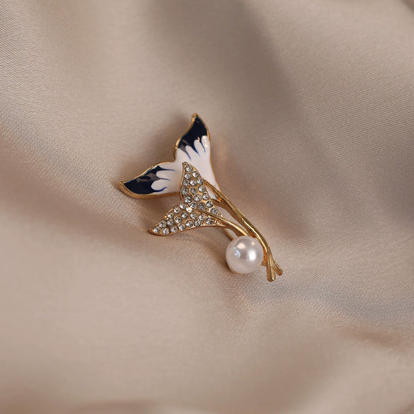 Wholesale Alloy Fishtail Brooch Electroplated For Women Light Luxury Minimalist Style