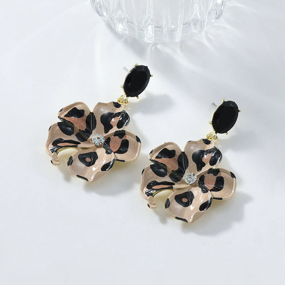 Wholesale Alloy Flower And Leopard Fashion Pendant Earrings For Ladies With Electroplating Treatment