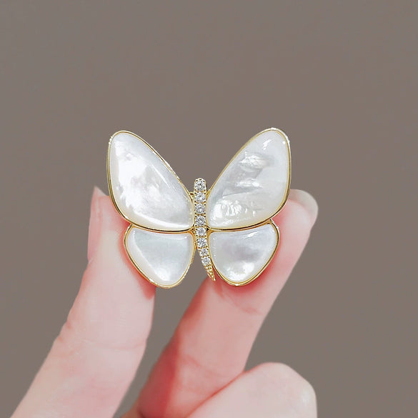 Wholesale Alloy Flower Butterfly Women's Brooch With Electroplating For Suit Accessories