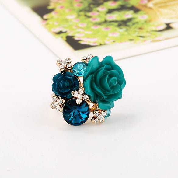 Wholesale Alloy Flower Resin Ring With Diamond Design