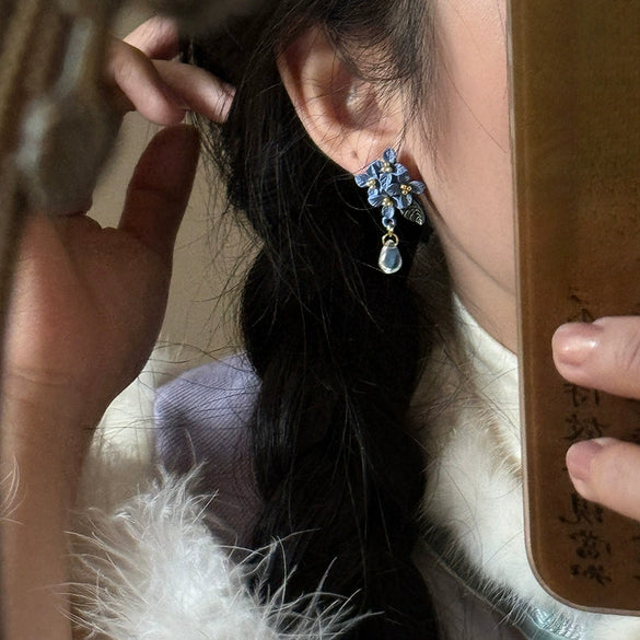 Wholesale Alloy Flower Shape Electroplated Silver Needle Flower Leaves Tassel Earrings For Women Fashion Retro High End