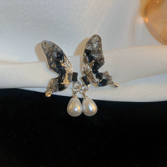 Wholesale Alloy Geometric Butterfly Women's Cold Style Fashion Light Luxury Ear Bone Clip Earrings With Electroplating
