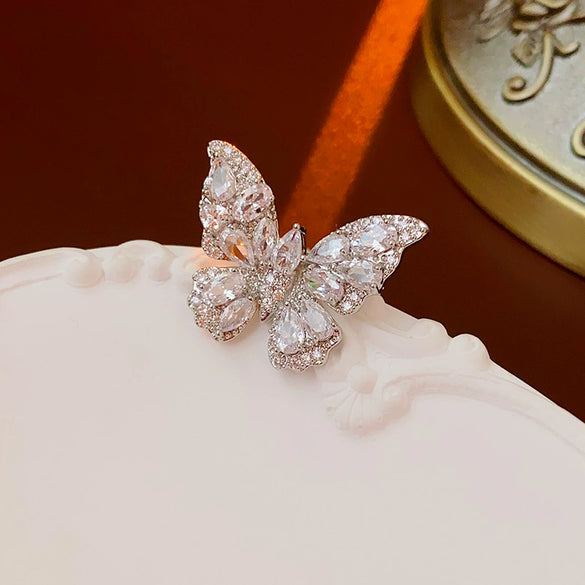 Wholesale Alloy Geometric Butterfly Women's Cold Style Fashion Light Luxury Ear Bone Clip Earrings With Electroplating