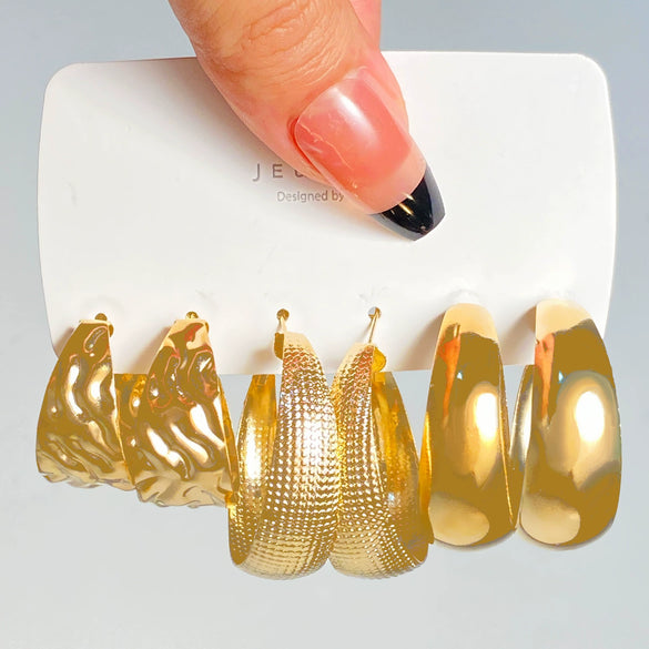 Wholesale Alloy Geometric Cshaped Electroplated Women's Earrings 3Piece Set