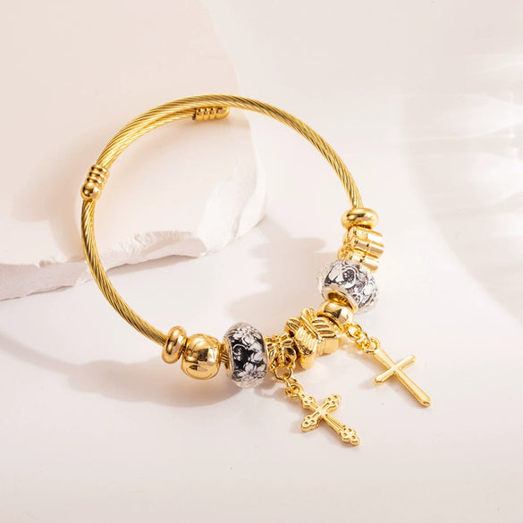 Wholesale Alloy Geometric Devil's Eye Cross Bracelet For Women With Titanium Steel Treatment