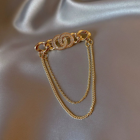 Wholesale Alloy Geometric Doublering Design Brooch For Women With Highend Tassel And Electroplating Treatment