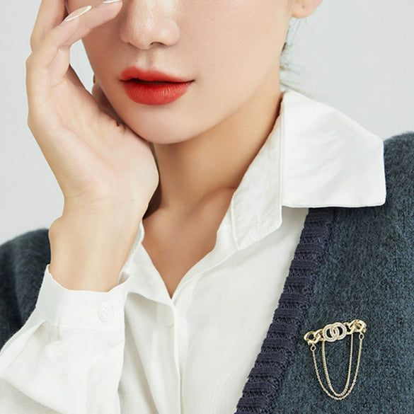 Wholesale Alloy Geometric Doublering Design Brooch For Women With Highend Tassel And Electroplating Treatment