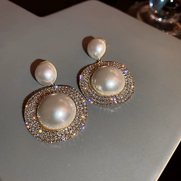 Wholesale Alloy Geometric Earrings With Diamond And Pearl Retro Light Luxury Electroplated For Women