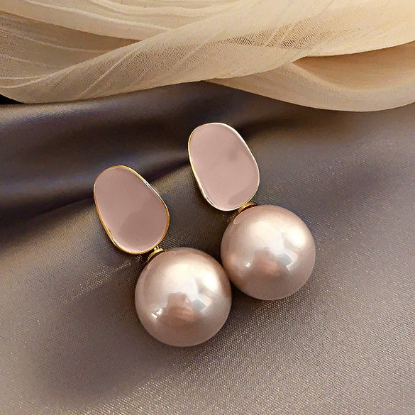 Wholesale Alloy Geometric Earrings With Diamond And Pearl Retro Light Luxury Electroplated For Women