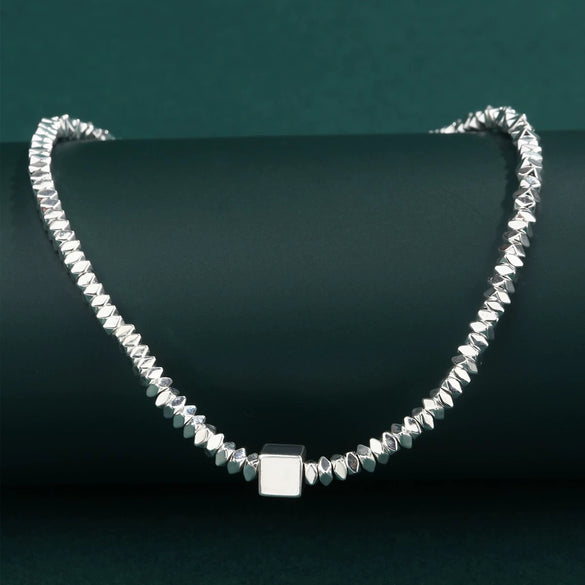 Wholesale Alloy Geometric Electroplated Women's Light Luxury Niche Clavicle Necklace