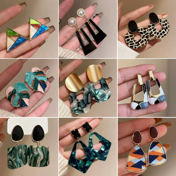 Wholesale Alloy Geometric Electroplating Women's Light Luxury Exaggerated Earrings