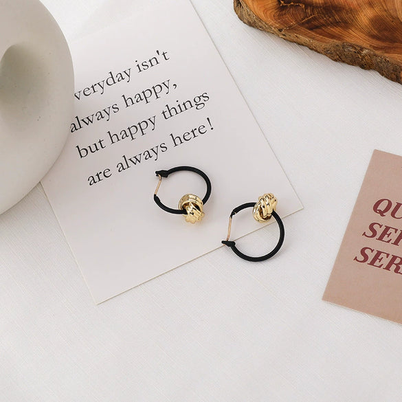 Wholesale Alloy Geometric Knotted Hoop Earrings For Women Retro Elegant Electroplated