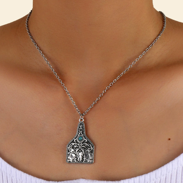 Wholesale Alloy Geometric Retro Carved Turquoise Pendant Necklace With Electroplating And Water Wave Chain For Women