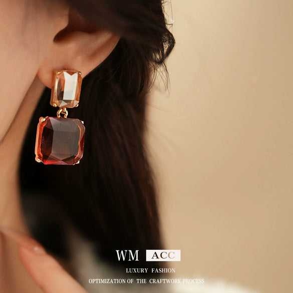 Wholesale Alloy Geometric Square Diamondencrusted Earrings Sophisticated Style