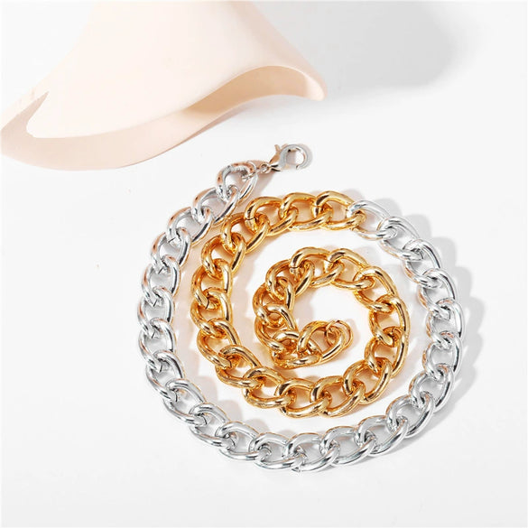 Wholesale Alloy Gold And Silver Stitching Clavicle Chain With Geometric Pattern Electroplated