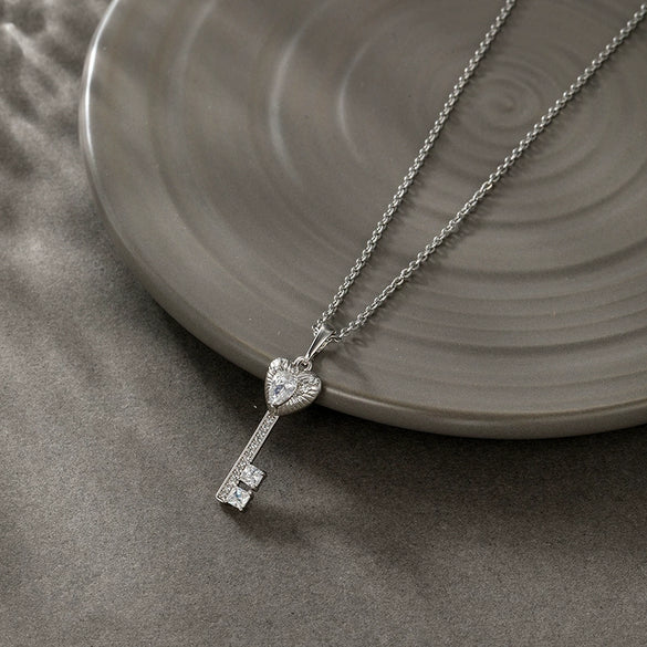 Wholesale Alloy Heart Key Necklace Pendant With Microinlaid Zircon Electroplating Geometric Light Luxury Style