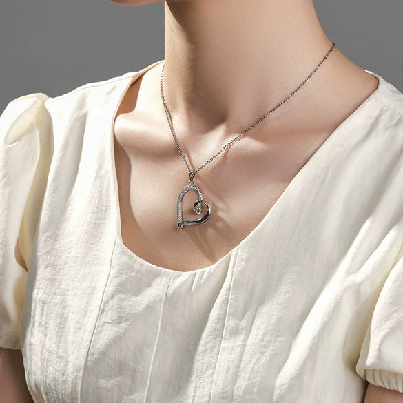 Wholesale Alloy Heart Shape Elegant Microinlaid Zircon Necklace Pendant With Electroplating