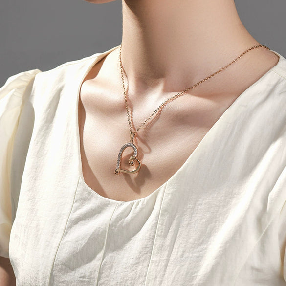 Wholesale Alloy Heart Shape Elegant Microinlaid Zircon Necklace Pendant With Electroplating