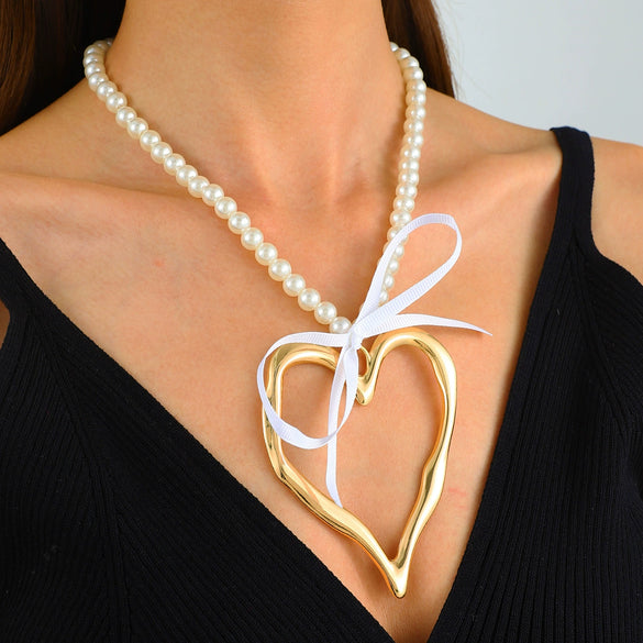 Wholesale Alloy Heart Shape Pendant Necklace With Thread Rope Chain And Electroplating Treatment