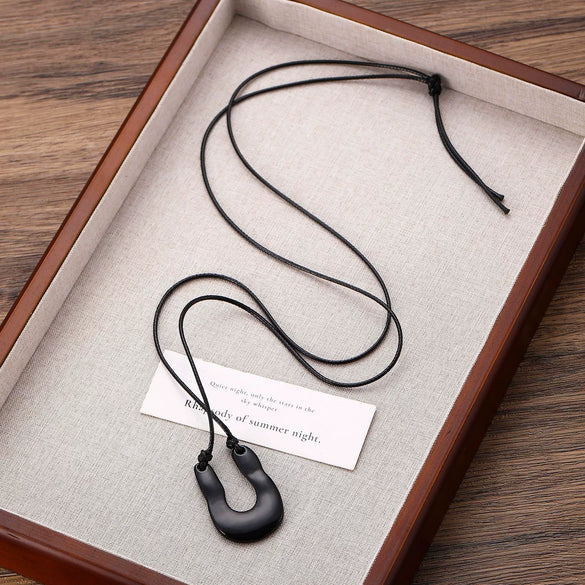 Wholesale Alloy Heart Shape Women's Simple Long Clavicle Necklace