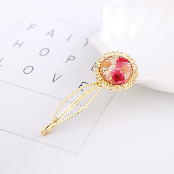 Wholesale Alloy Heartshaped Dried Flower Hairpin French Retro Style Electroplated Hair Accessories For Women