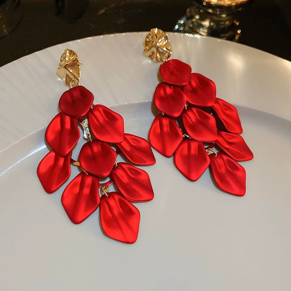 Wholesale Alloy High Sense Retro Geometric Electroplated Red Tassel Women's Earrings