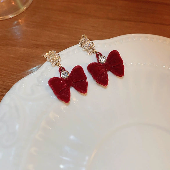 Wholesale Alloy High Sense Retro Geometric Electroplated Red Tassel Women's Earrings
